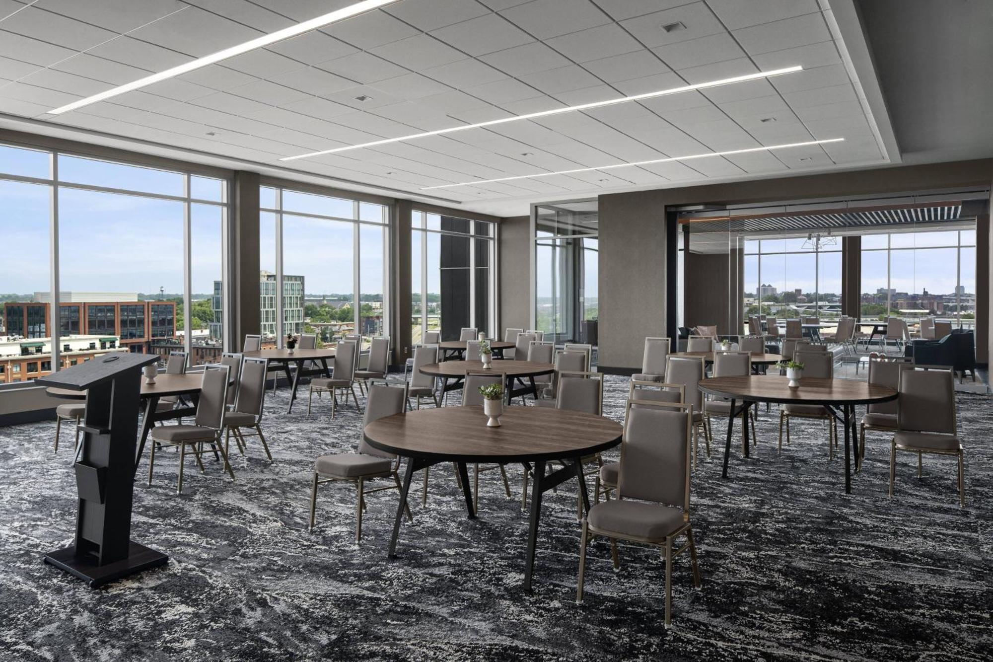 Ac Hotel By Marriott Columbus Downtown المظهر الخارجي الصورة
